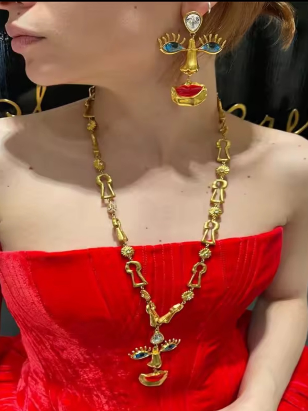 Surrealism Gold Face Motif Necklace & Earring Set